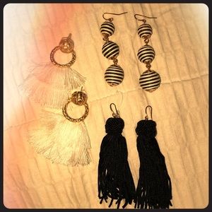 Earrings. Black and white